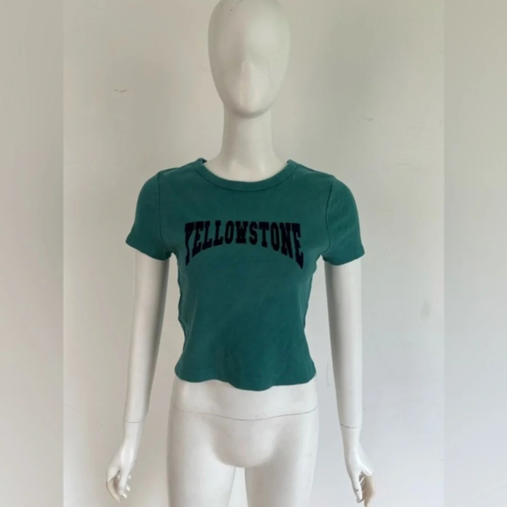 Social Culture Yellowstone Baby Tee Short Sleeve Shirt XL Green Cropped